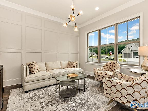 5th image of 2 Payton Oaks Pl