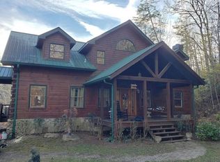 80 April Ln, Blue Ridge, GA 30513