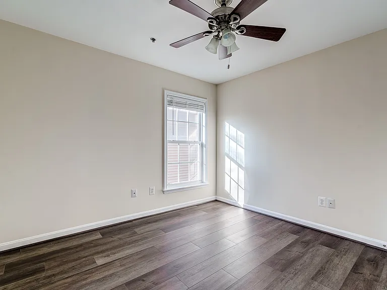 7119 Mason Grove Ct — Photo 24