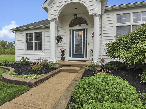 2nd image of 4650 Commons Park Dr