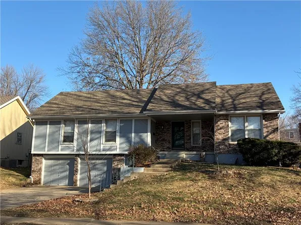 1804 SW New Orleans Ave, Lees Summit, MO 64081