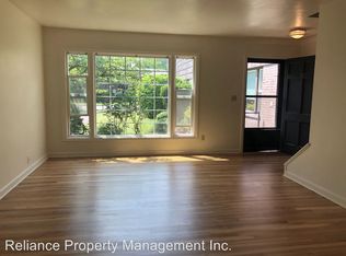 5211 E Burnside St APT 5, Portland, OR 97215
