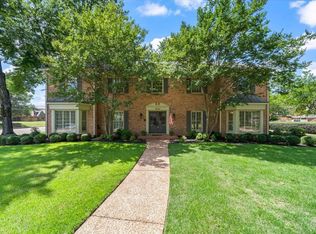 2835 Hunters Forest Dr, Germantown, TN 38138