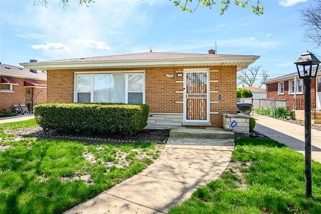 2735 W Seipp St photo 1