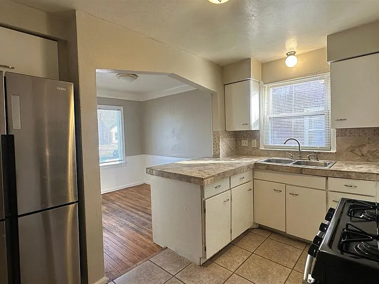 20301 Gilchrist St — Photo 2