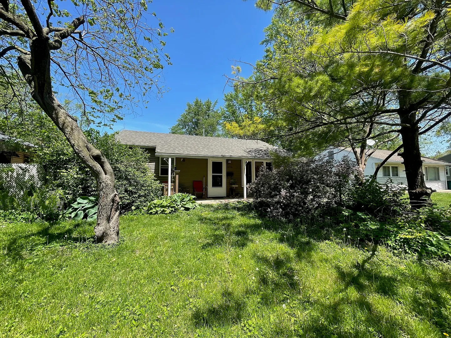 1216 W Columbia Ave photo 1