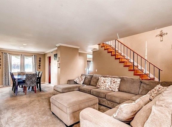 4th image of 1376 Frauline Dr