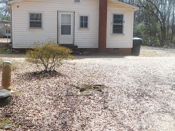 5th image of 121 Taylor St