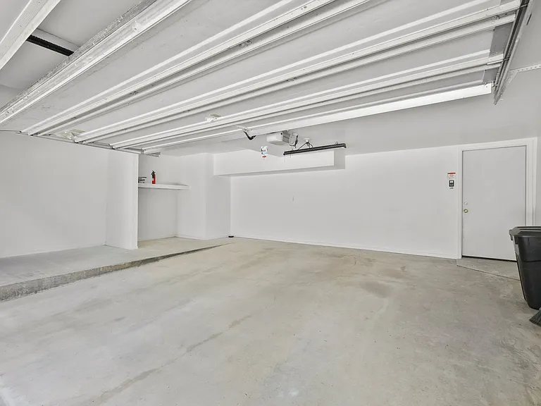 8628 Green St — Photo 25