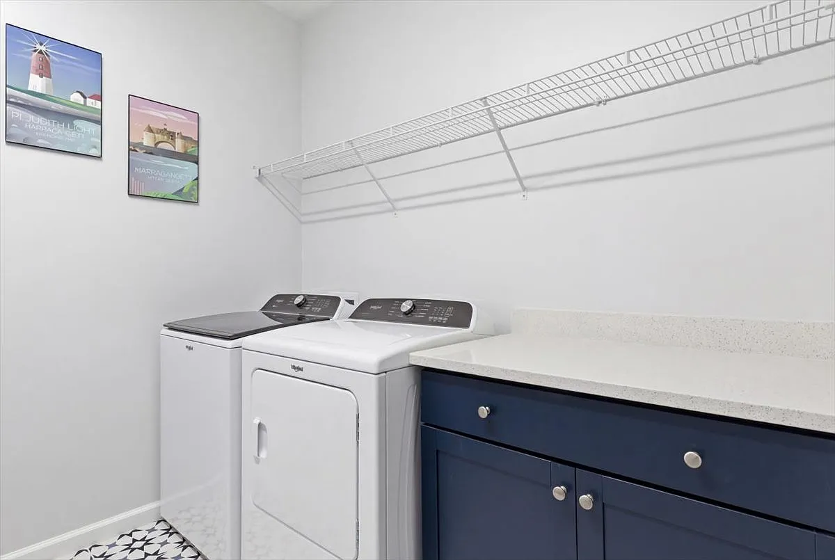 2 bed, 1447 sqft, $3,200 — Photo 4