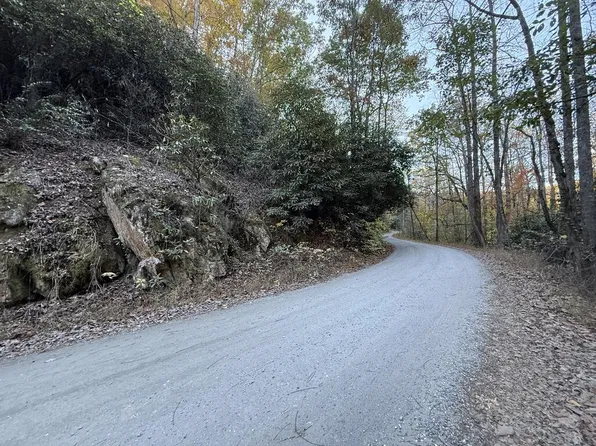 0 Huckleberry Creek Rd, Franklin, NC 28734