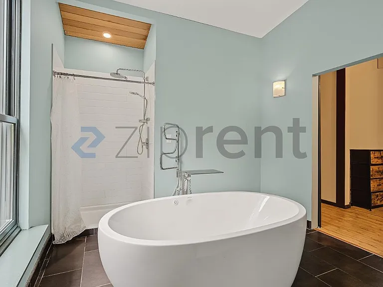920 SW Stephenson Ct — Photo 26