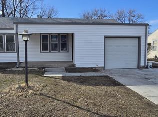 2623 N Chautauqua Ave, Wichita, KS 67219