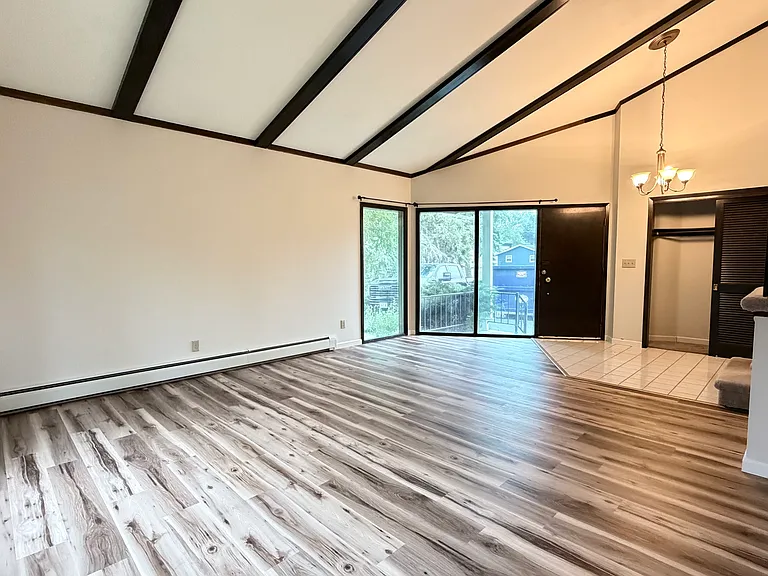 17370 Bedford Dr — Photo 6
