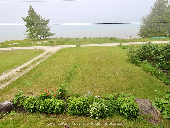 4th image of 14 Dock Ln