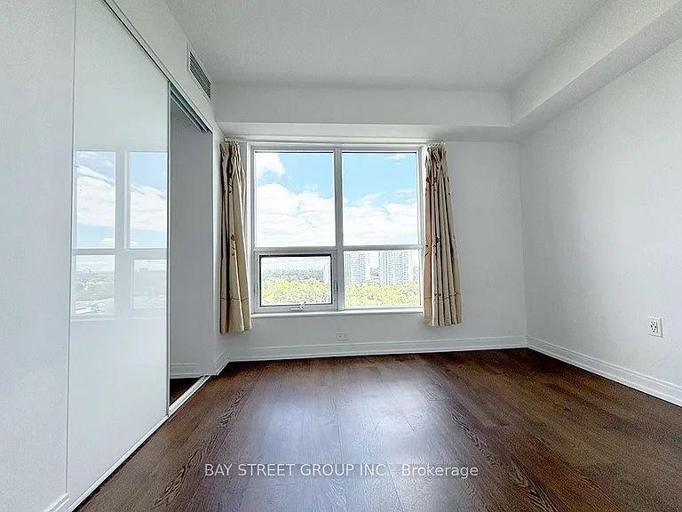 275 Village Green Sq #1222 — Photo 12
