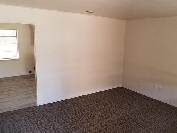 4th image of 2528 Gregory Dr