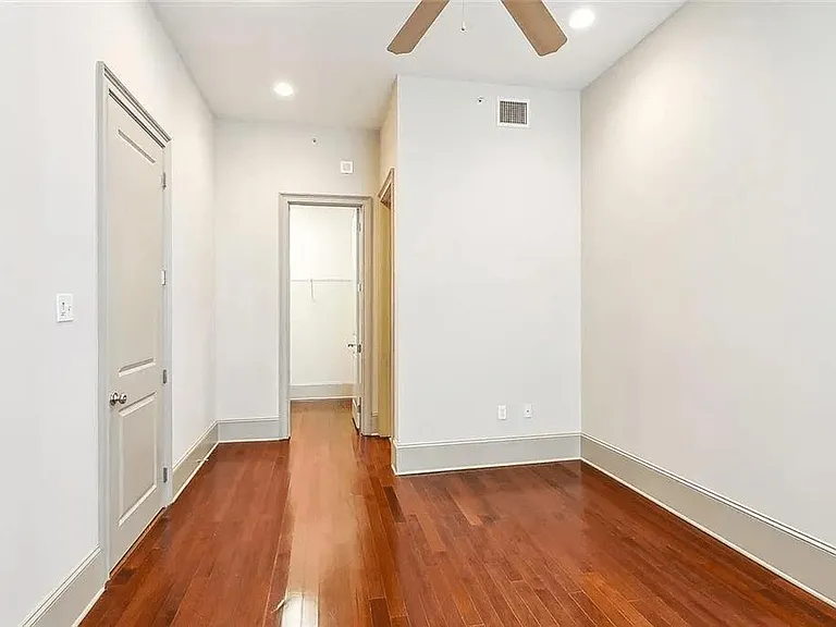 1201 Canal St #413 — Photo 11