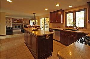 5th image of 22 Redbud Ct