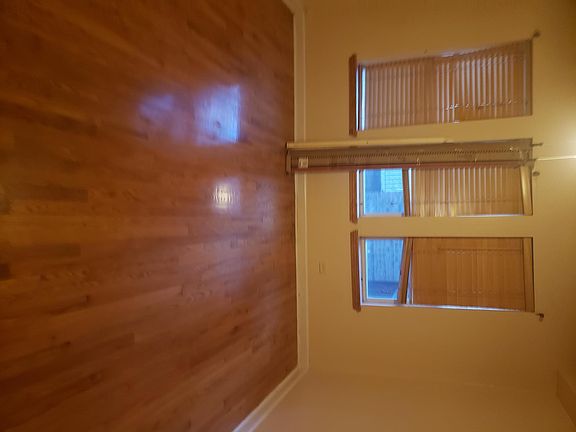 4th image of 6305 N Talman Ave #1N