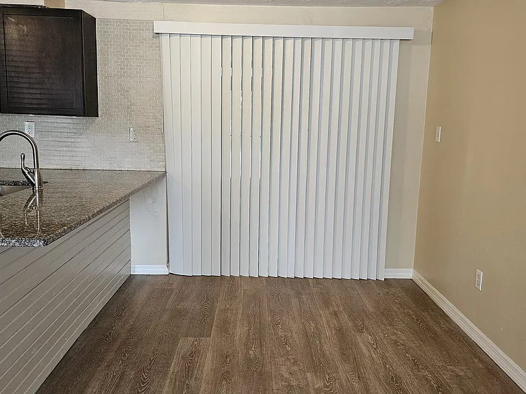3521 Allandale Dr — Photo 10