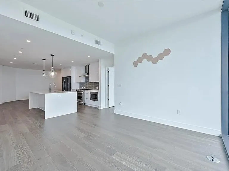 788 W Marietta St NW #603 — Photo 7