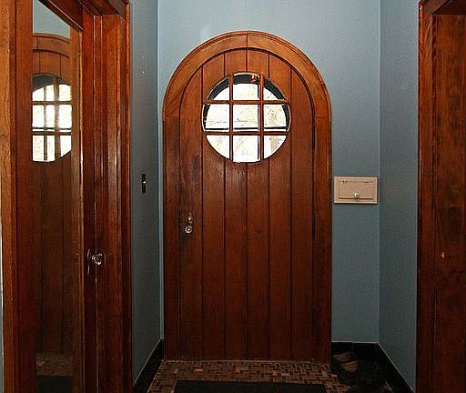3rd image of 2620 Lafayette Ave