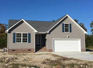 306 Prince William Dr, Elizabeth City, NC 27909