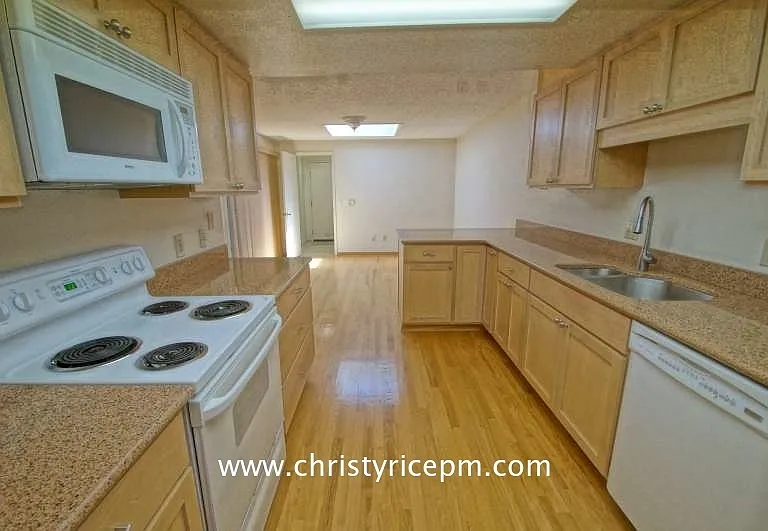 137 143rd Pl NE #30 — Photo 6