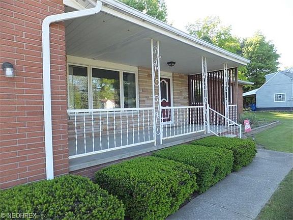 3rd image of 827 Eileen Dr