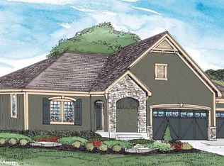 203 N Eastglen Dr, Raymore, MO 64083