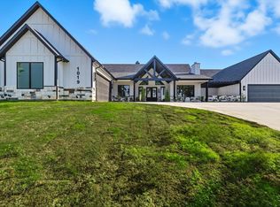 1019 Glenoaks Dr, Weatherford, TX 76088