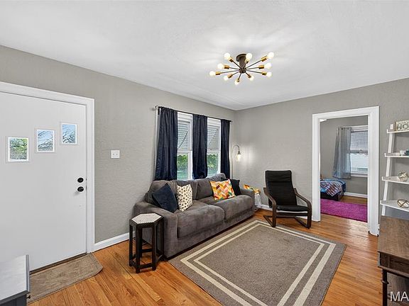 3rd image of 3507 Westridge Ln
