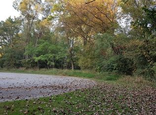 40233 N Fox Dr, Antioch, IL 60002