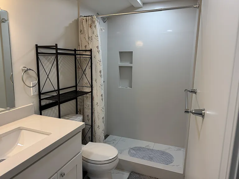 412 N Central Ave #B — Photo 8