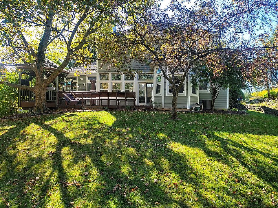 2nd image of 11 Caversham Woods