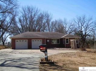 3737 State St, Omaha, NE 68112