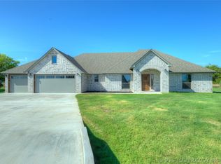 14102 N 68th East Ave, Collinsville, OK 74021
