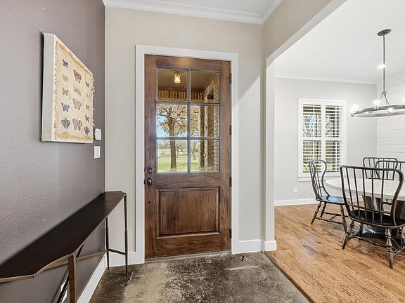 2nd image of 1409 Simmons Rd