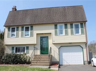 38 Dogleg Dr, Meriden, CT 06450