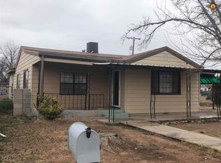 205 N Maple St, Carlsbad, NM 88220