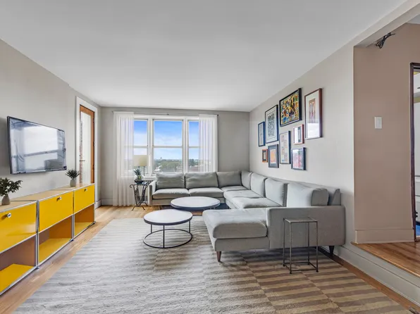 79-10 34th Avenue image 2 of 17