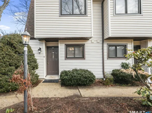 329 Strawberry Hill Avenue #4, Norwalk, CT 06851