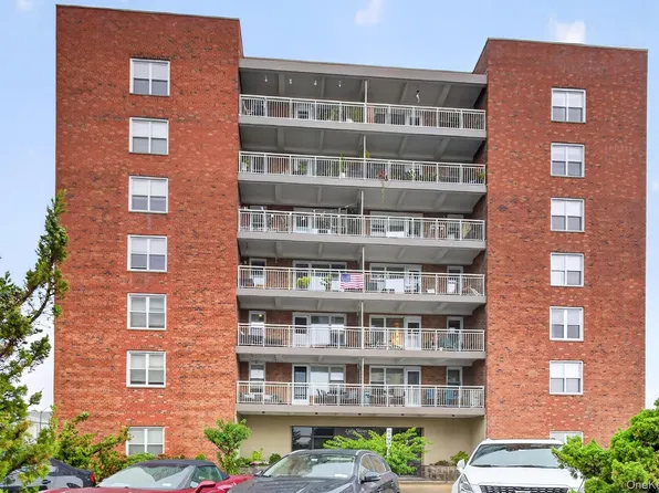 855 E Broadway #5G, Long Beach, NY 11561