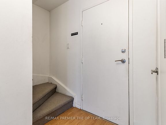5th image of 1016 Falgarwood Dr #37