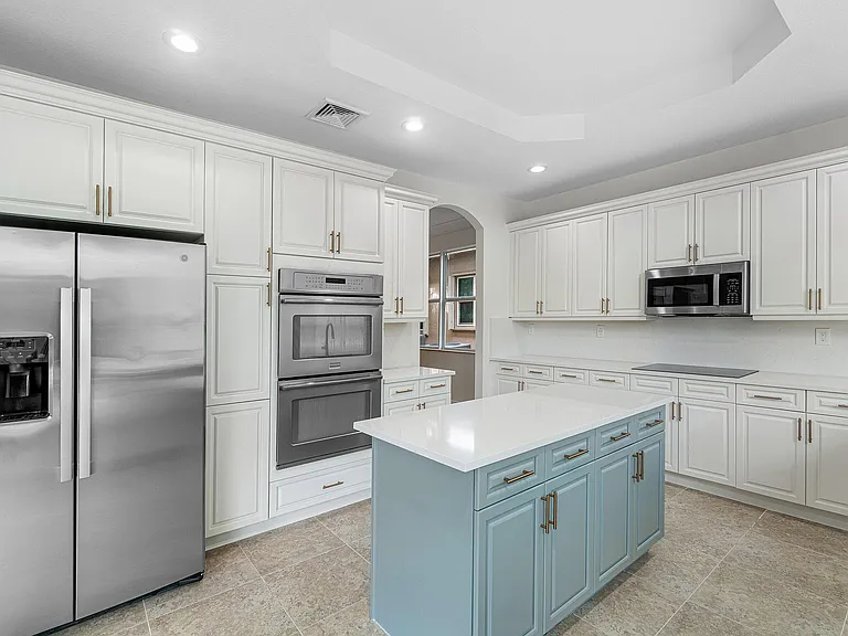 6641 Conch Ct — Photo 15