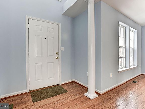 2nd image of 7 Hunting Horn Cir