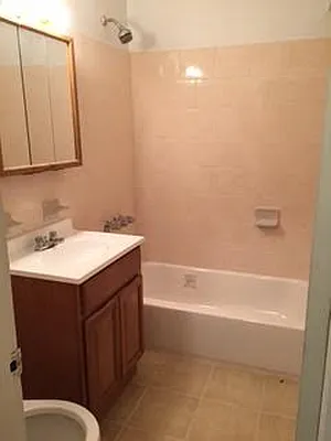 Rented by Roberto Guilbet, LREB | media 18