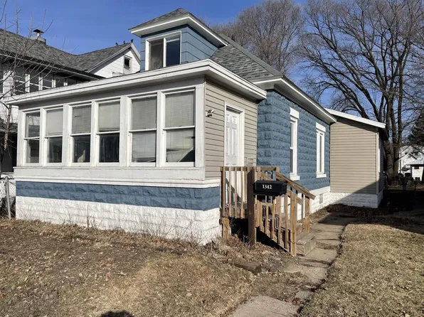 1342 George STREET, La Crosse, WI 54603