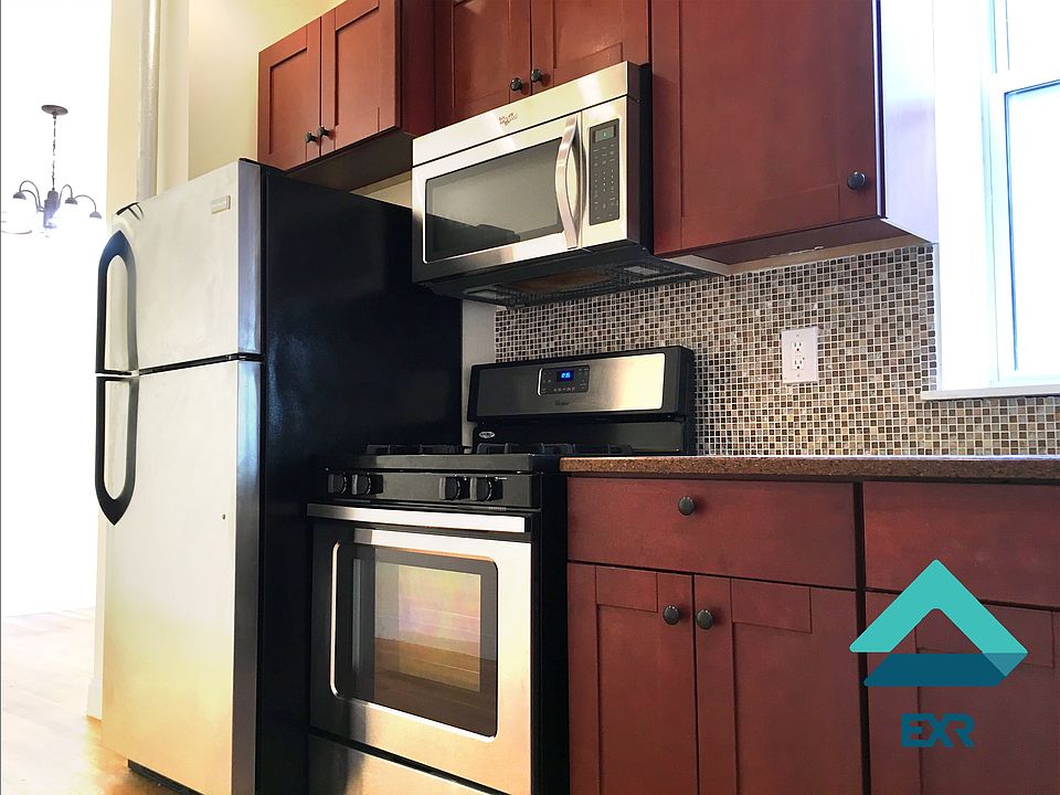 1st image of 709 Dekalb Ave APT 9A